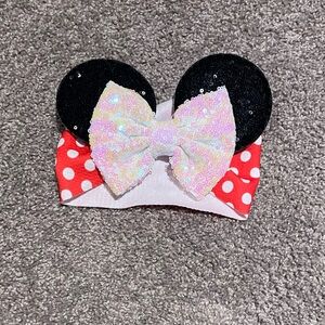 Minnie Mouse headband